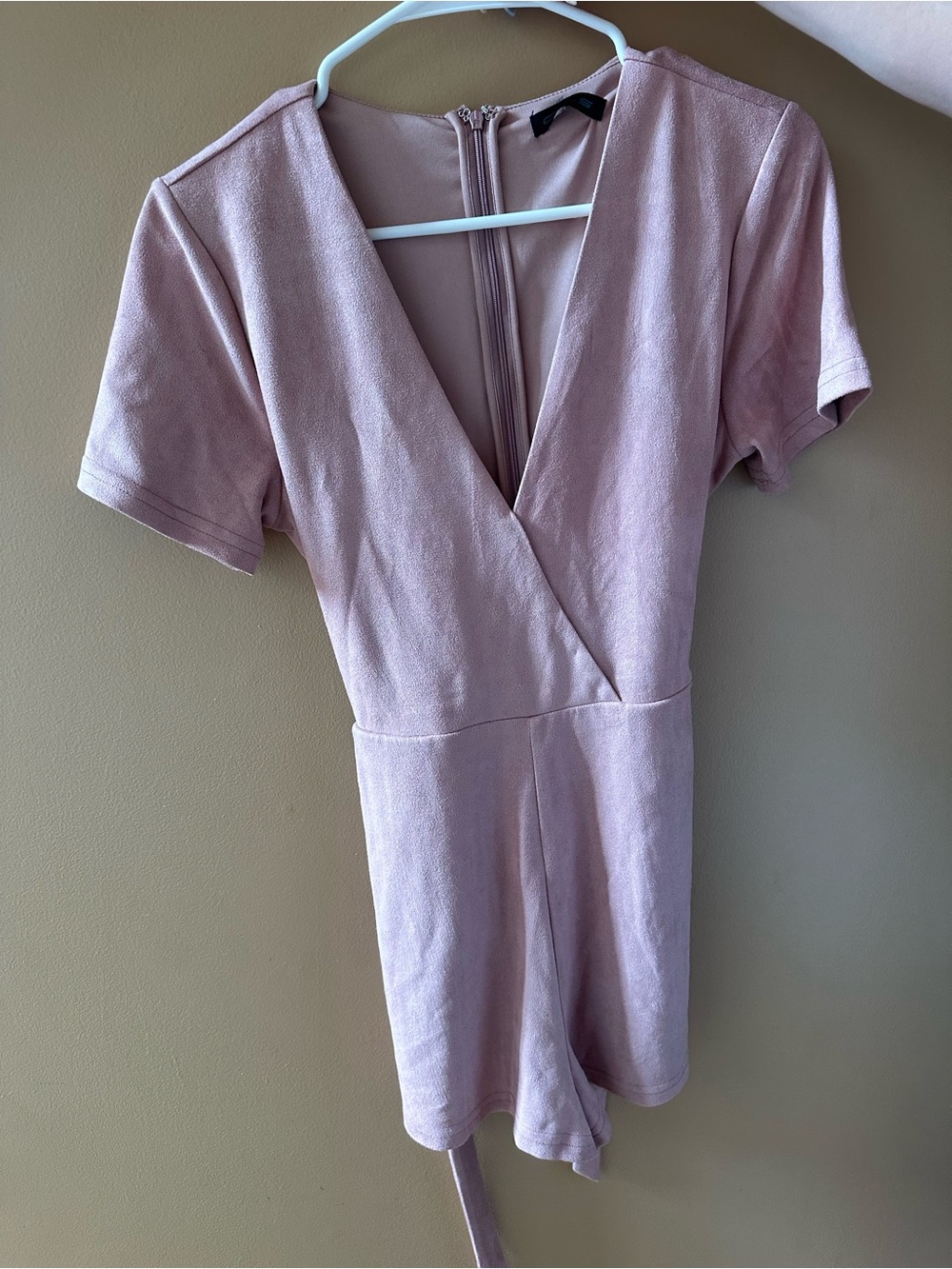 Blush Pink Short Sleeve V-Neck Romper